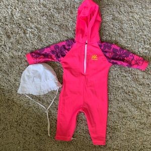 Swimming costume and a hat